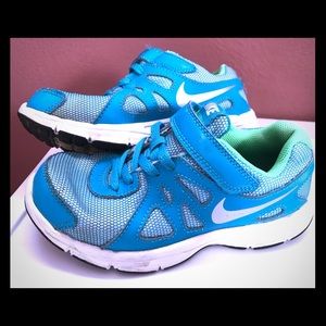 Girls Nike shoes size 1